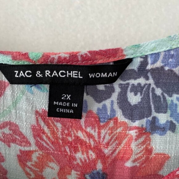 NWT Zac & Rachel Size 2X Cold Shoulder Floral Top - Picture 7 of 16